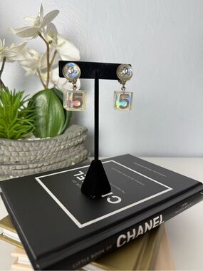 CHANEL *VINTAGE* Aurora NO. 5 Cube Dangle Clip-on Earrings